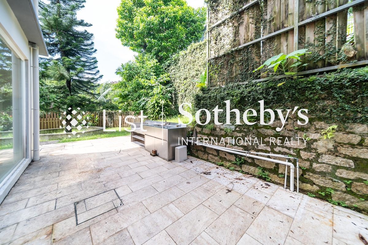 Che Keng Tuk Road 輋徑篤路 | Private Terrace off Living and Dining Room