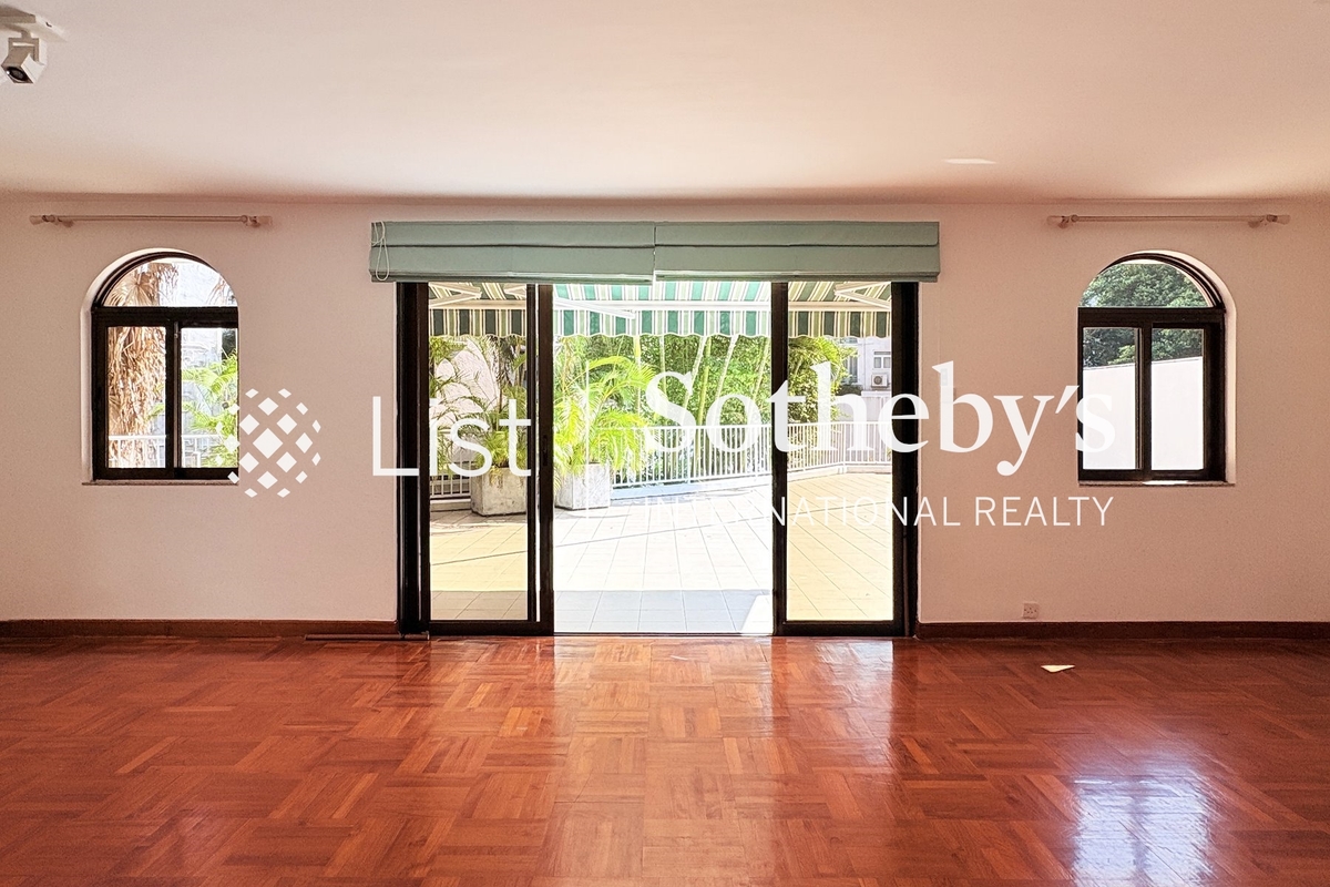 Siu Hang Hau 小坑口 | Living and Dining Room