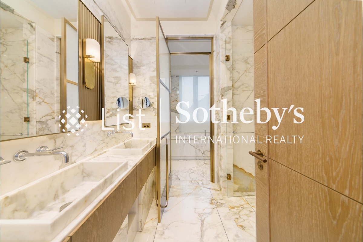 High Peak 寶峰 | fifth en-suite bathroom