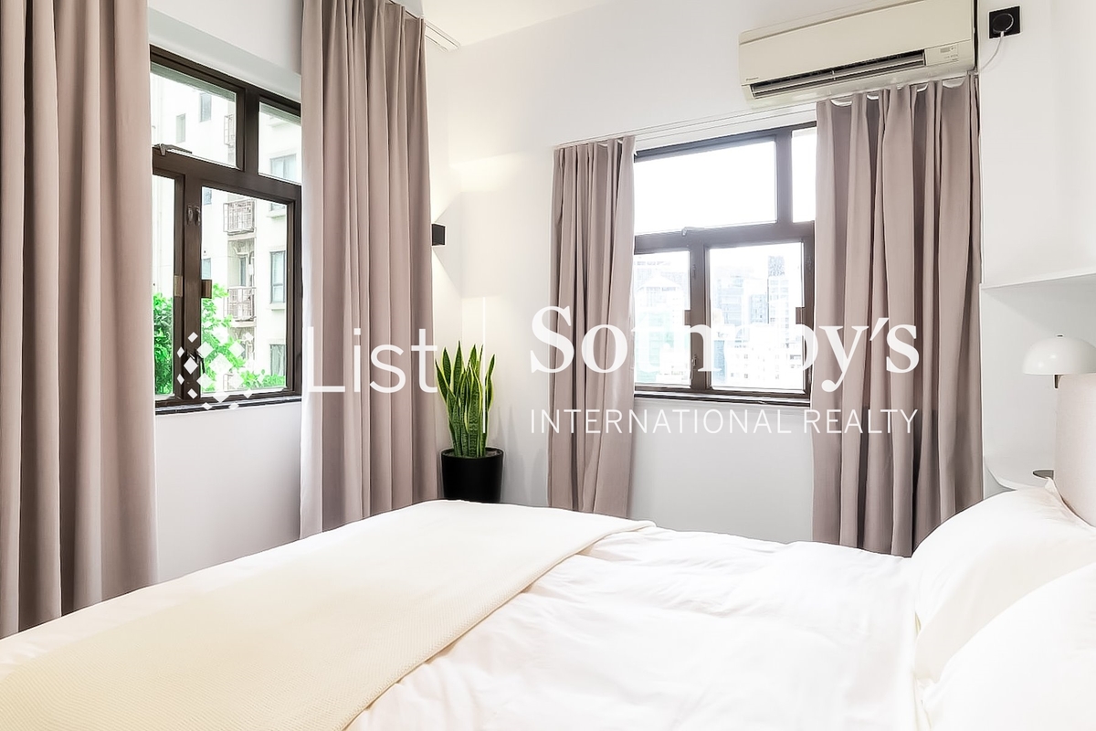 Caine Road 坚道 | Master Bedroom