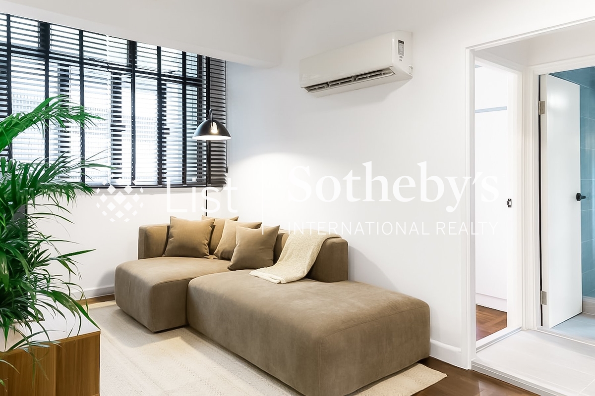 Caine Road 坚道 | Living Area