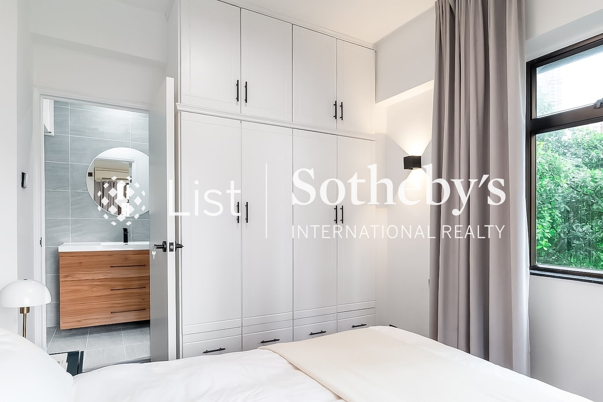 Caine Road 坚道 | Master Bedroom