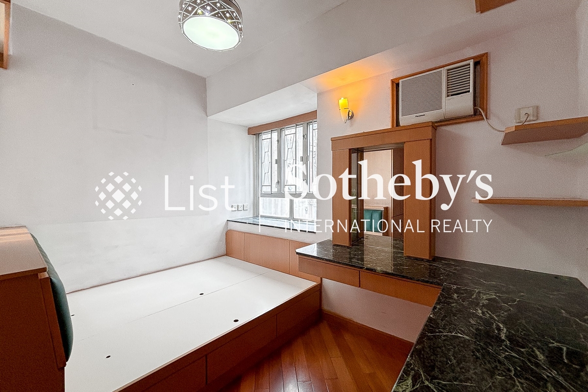 Shun Loong Building 順隆大廈 | Master Bedroom