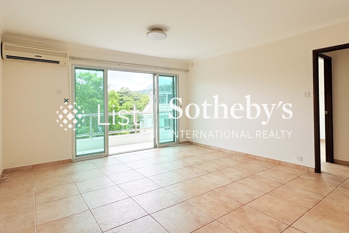 Hing Keng Shek Detached House 庆径石独立屋 | Living Room