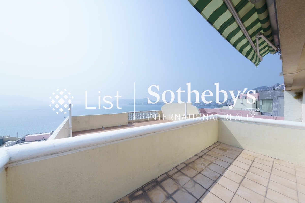 Redhill Peninsula 紅山半島 | Private Terrace off Master Bedroom