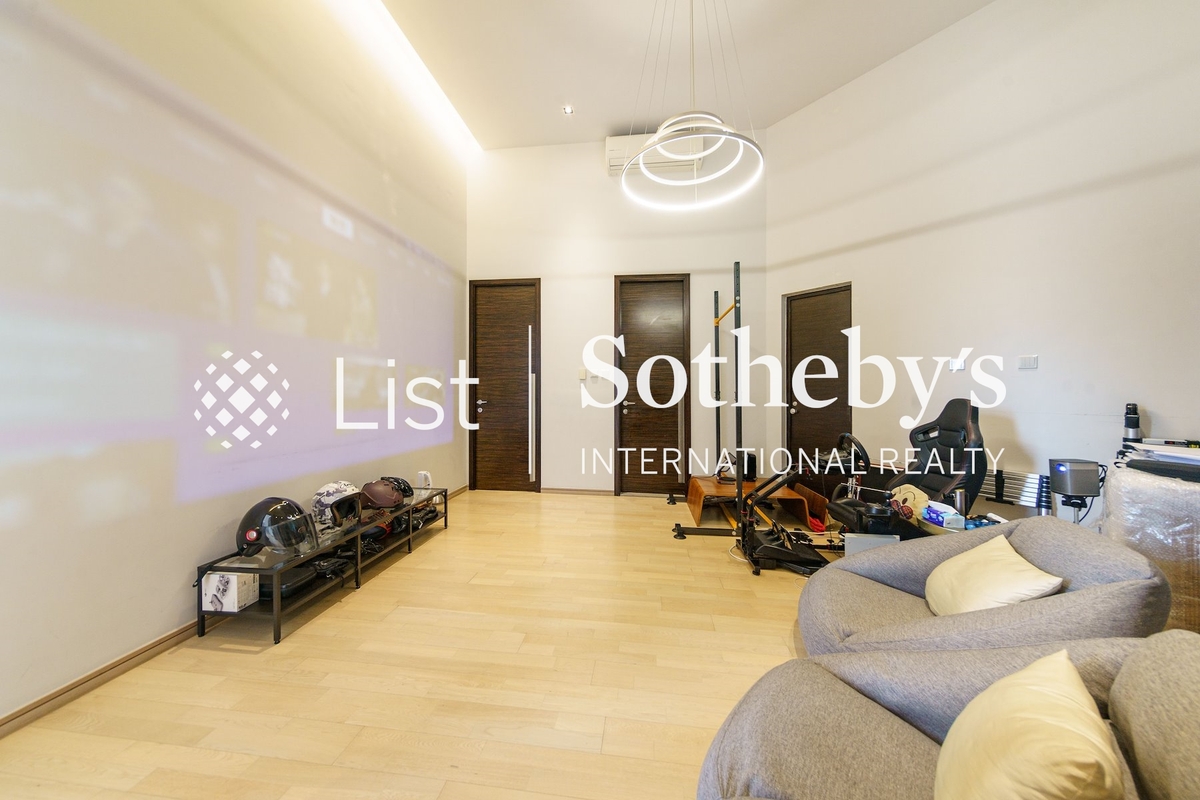 Shining Heights 亮賢居 | Family Room