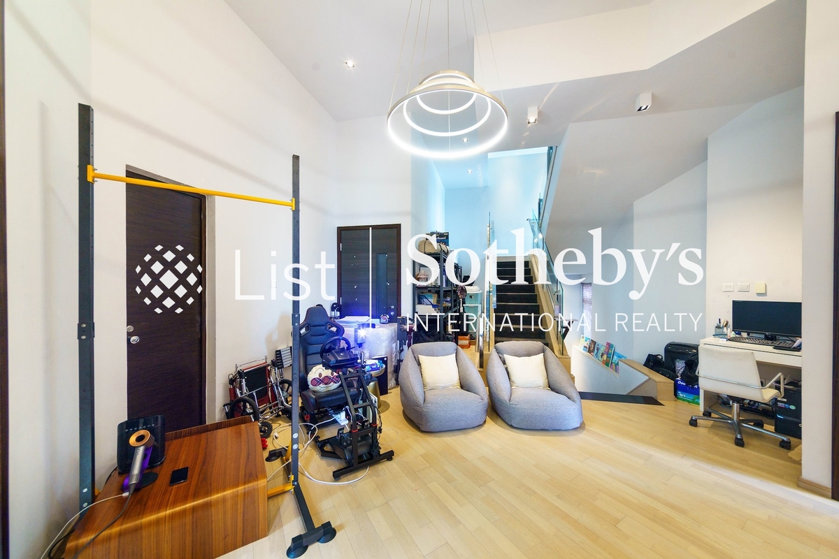 Shining Heights 亮賢居 | Family Room