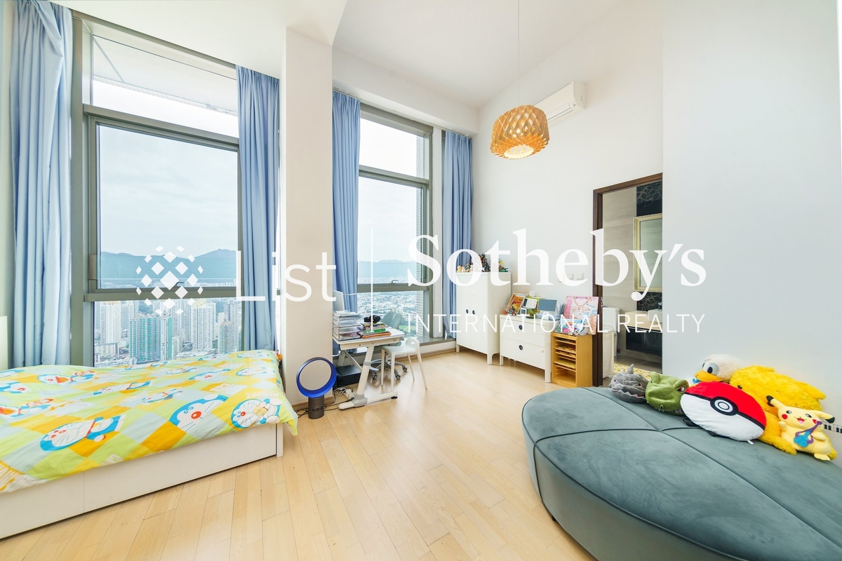 Shining Heights 亮賢居 | Second En-suite Bedroom