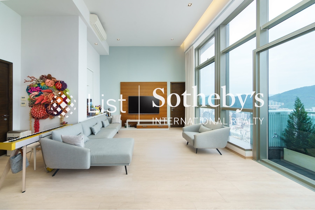 Shining Heights 亮賢居 | Living Room