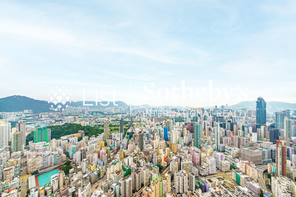 Shining Heights 亮賢居 | View from Private Roof Terrace
