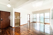 One Kowloon Peak 壹號九龍山頂 | Living and Dining Room