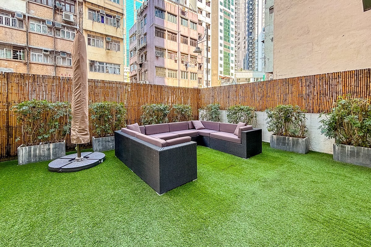 Wah Lee Building 華利樓 | Private Terrace off Living Room