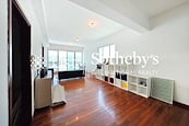 One Kowloon Peak 壹號九龍山頂 | Living and Dining Room