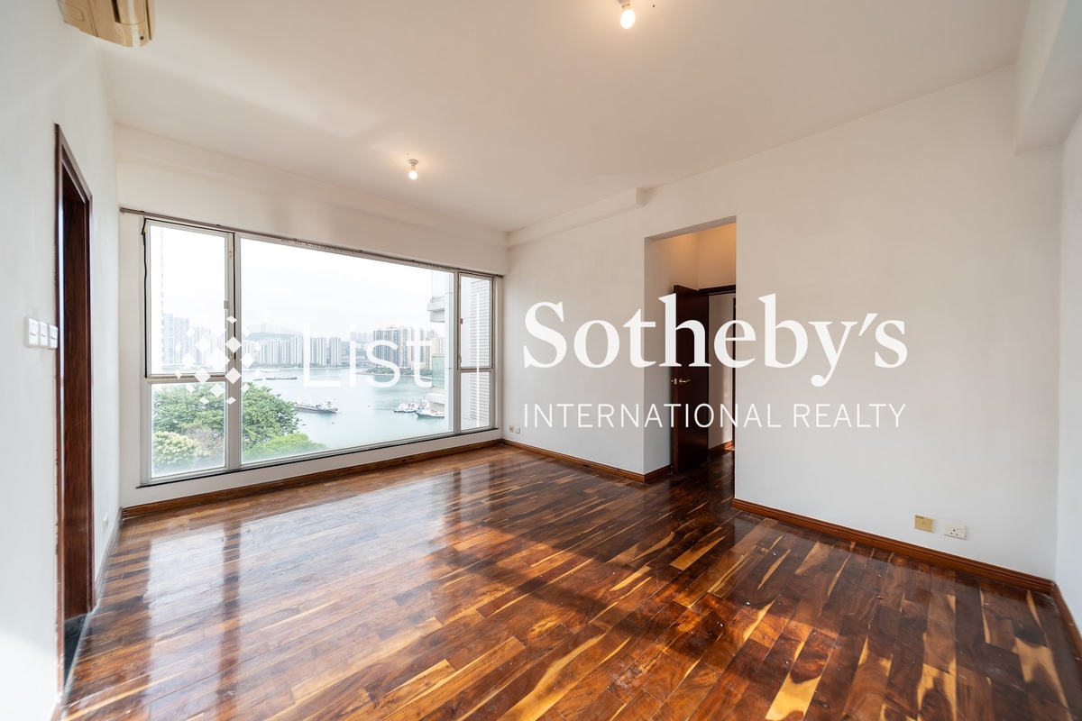 One Kowloon Peak 壹號九龍山頂 | Master Bedroom