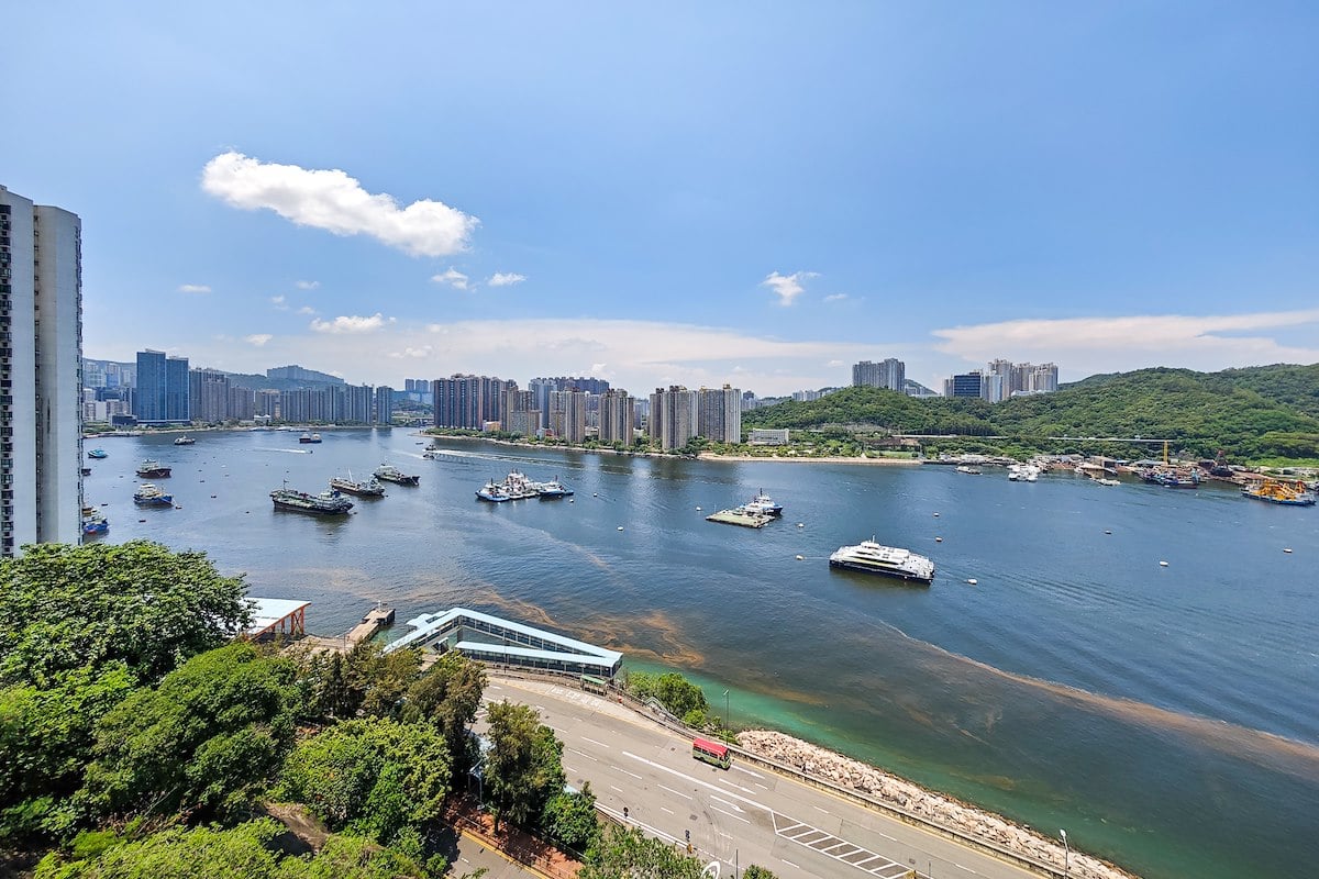 One Kowloon Peak 壹号九龙山顶 | View from Living and Dining Room