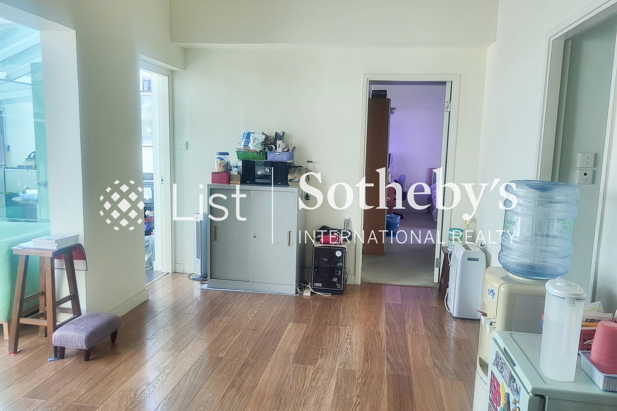 Discovery Bay Phase 1 - Headland Village Headland Drive 愉景湾 1期 蔚阳朝晖径 | Living Room