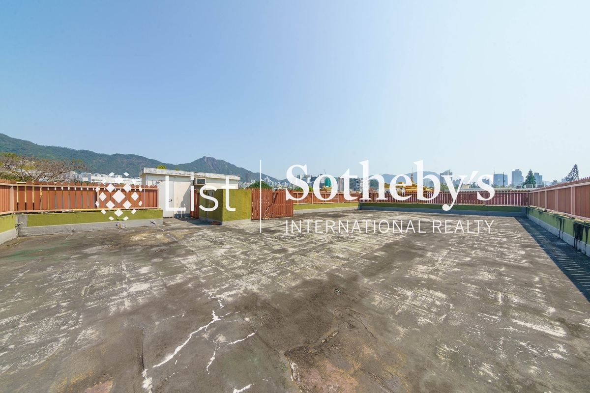 Cumberland Road 金巴倫道 | Private Roof 