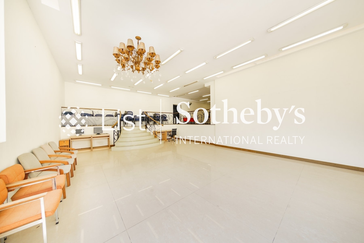 Cumberland Road 金巴倫道 | Hall