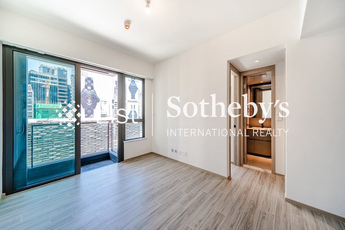 The Unit Soho The Unit Soho | Living and Dining Room