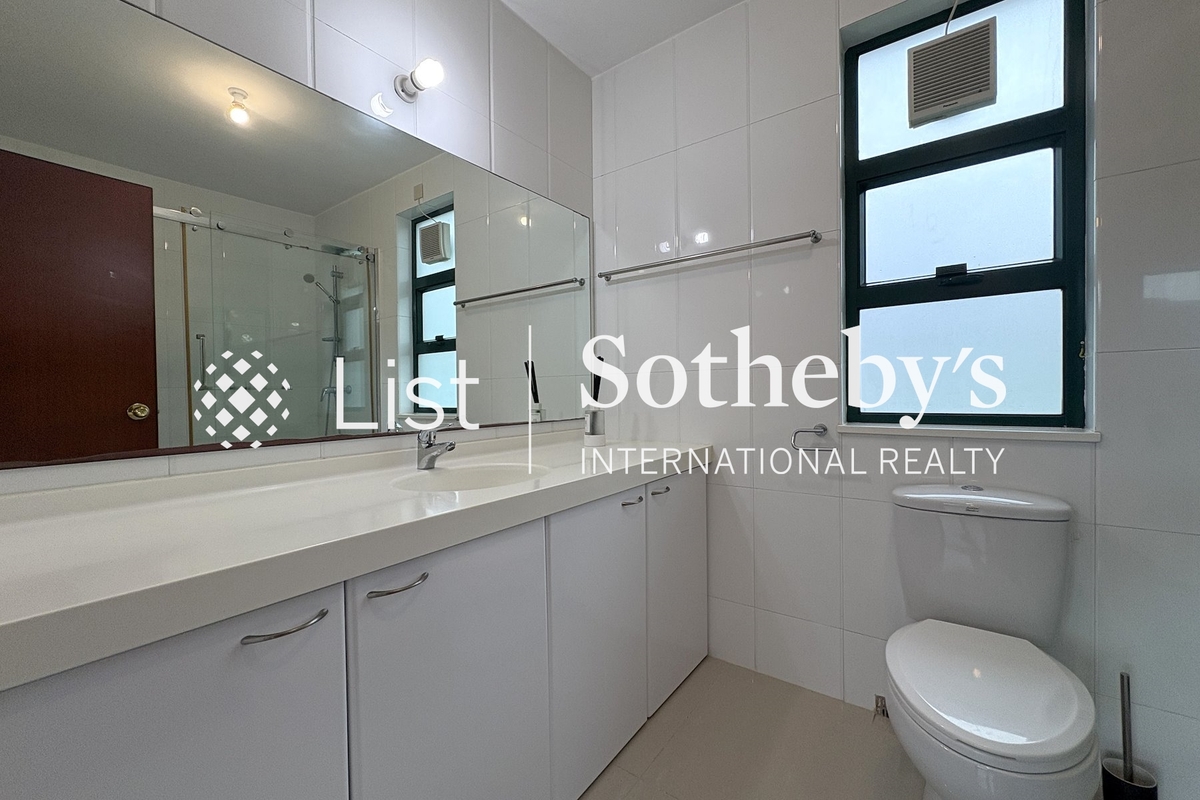 Sheung Sze Wan 相思灣 | Third Bathroom