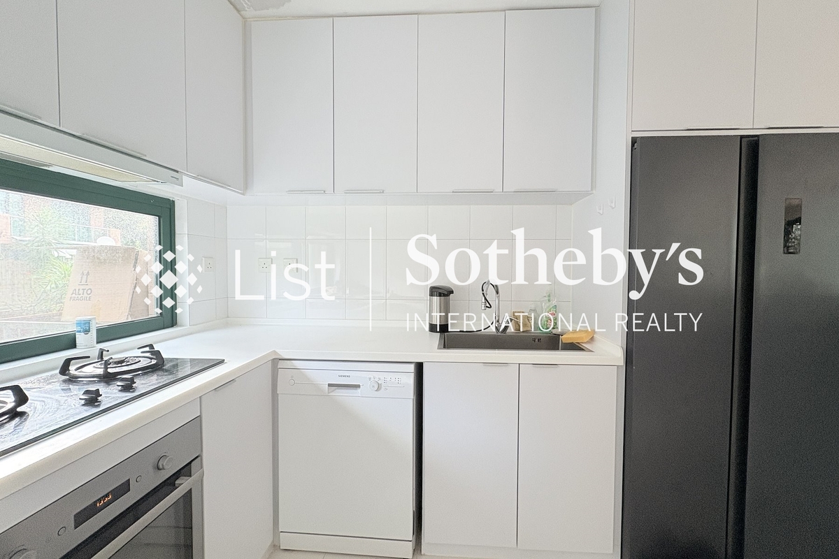 Sheung Sze Wan Detached House 相思灣獨立屋 | Open Kitchen