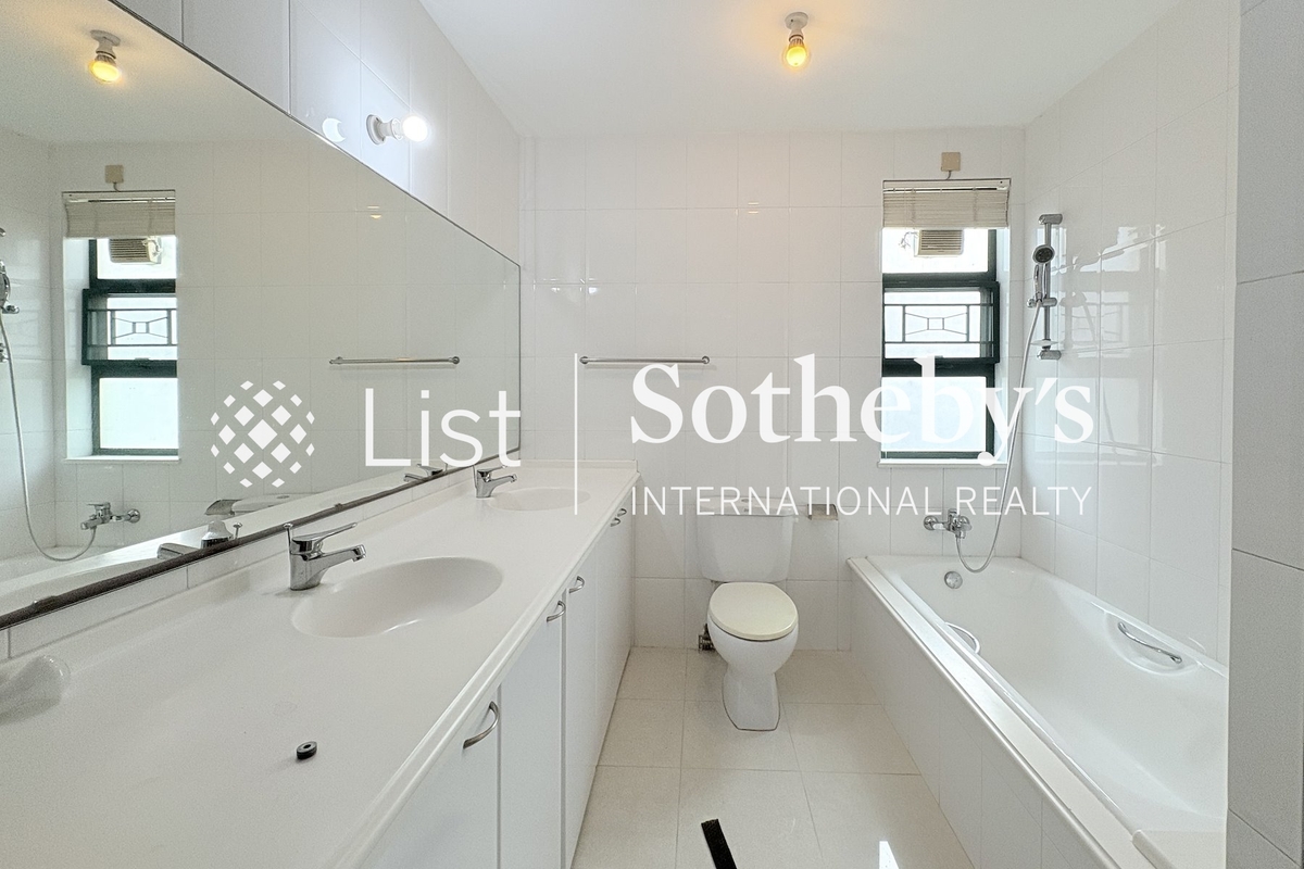 Sheung Sze Wan Detached House 相思灣獨立屋 | Second Bathroom