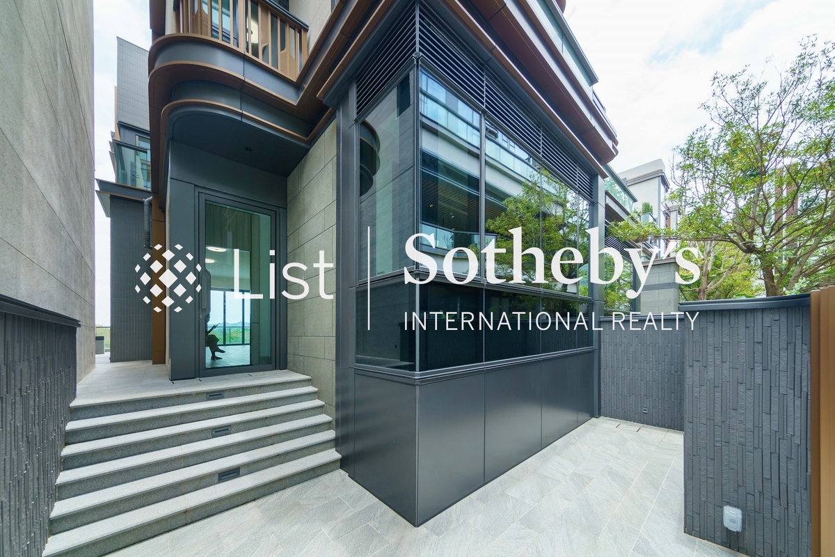 Whitesand Cove Whitesand Cove | Private Entrance