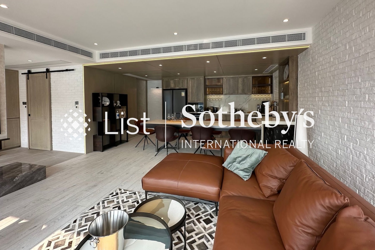 Luk Chau 鹿洲 | Living and Dining Room