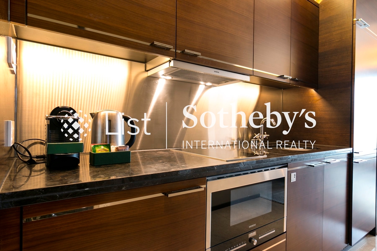 Four Seasons Place 四季匯 | Kitchen