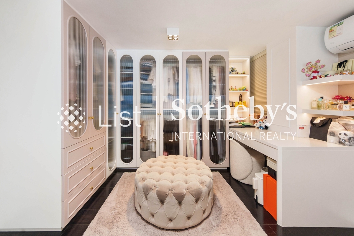 Greenfield Villa 松濤軒 | Walk-in Closet 