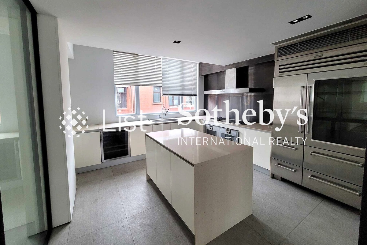 La Salle Road 喇沙利道 | Kitchen