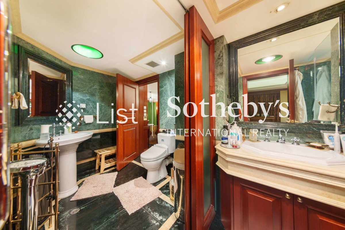 Wiltshire Road 渭州道 | Master Bathroom