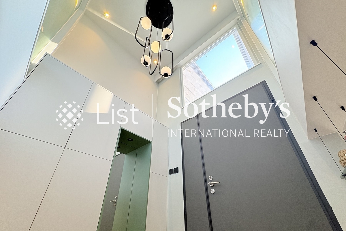 The Palisades 海逸居 | Entrance