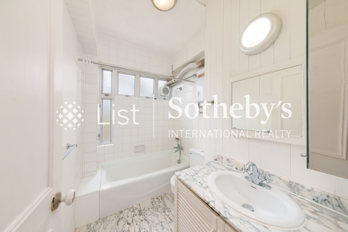 Prospect Point 薇廬 | Guest Bathroom