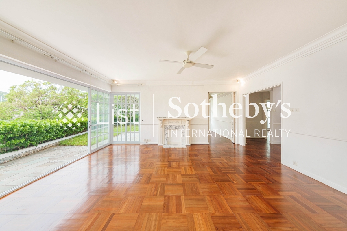 Prospect Point 薇廬 | Living Room