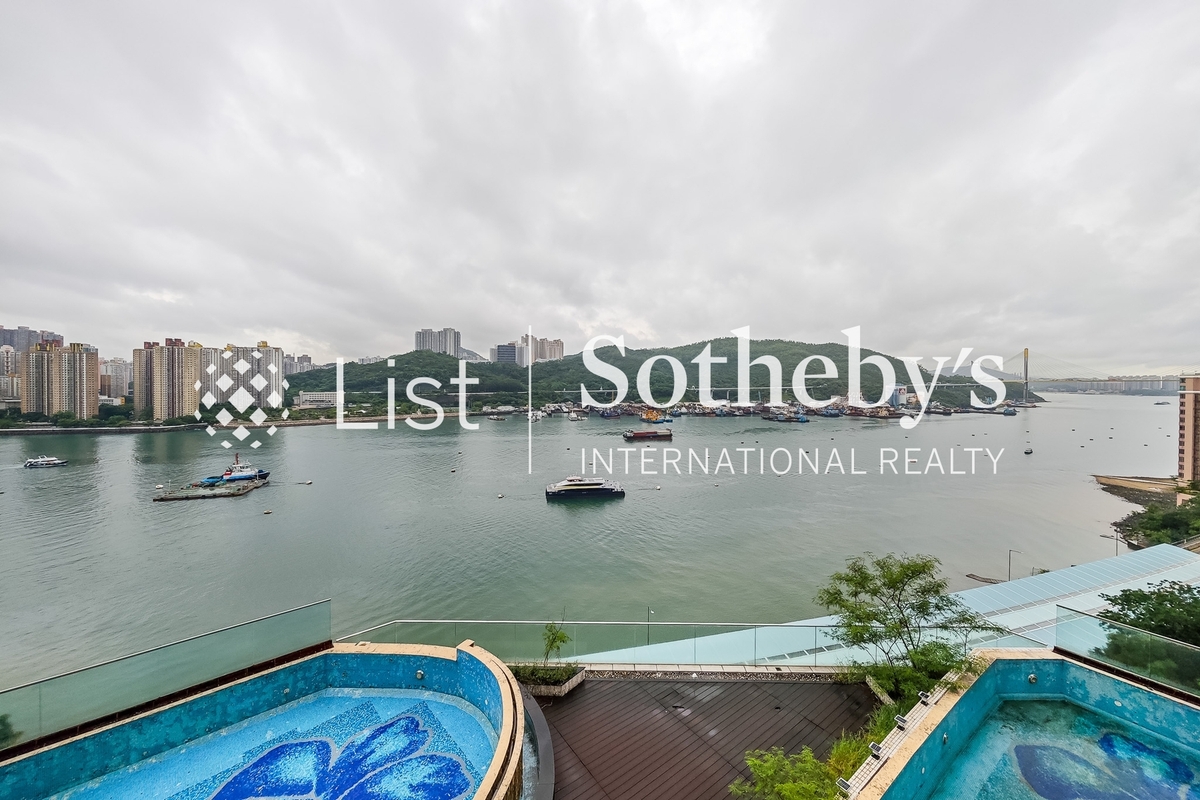 One Kowloon Peak 壹號九龍山頂 | View from Living and Dining Room