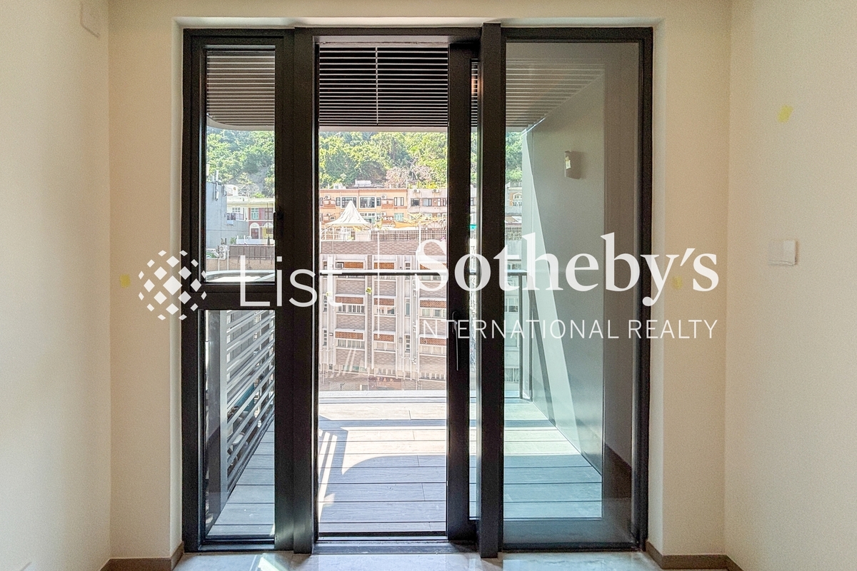 One Jardine's Lookout One Jardine's Lookout | Balcony off Living Room