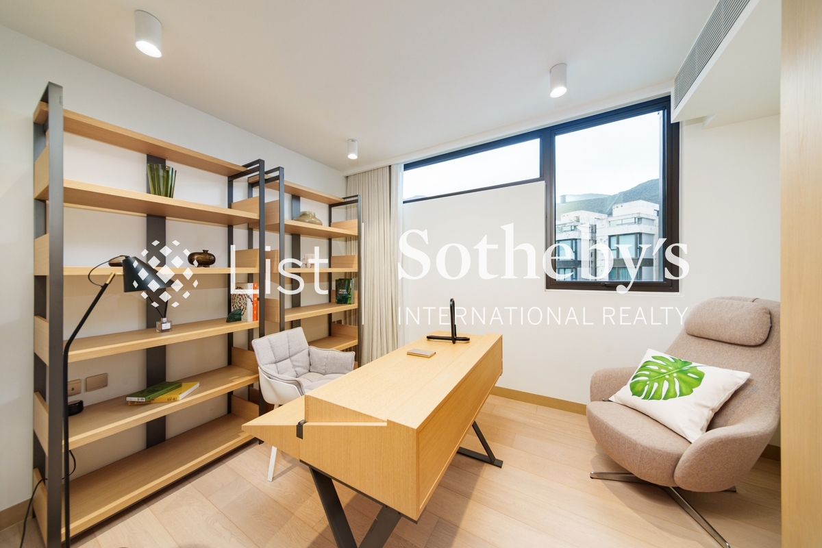 SOLACE SOLACE | Study Room / Fourth Bedroom