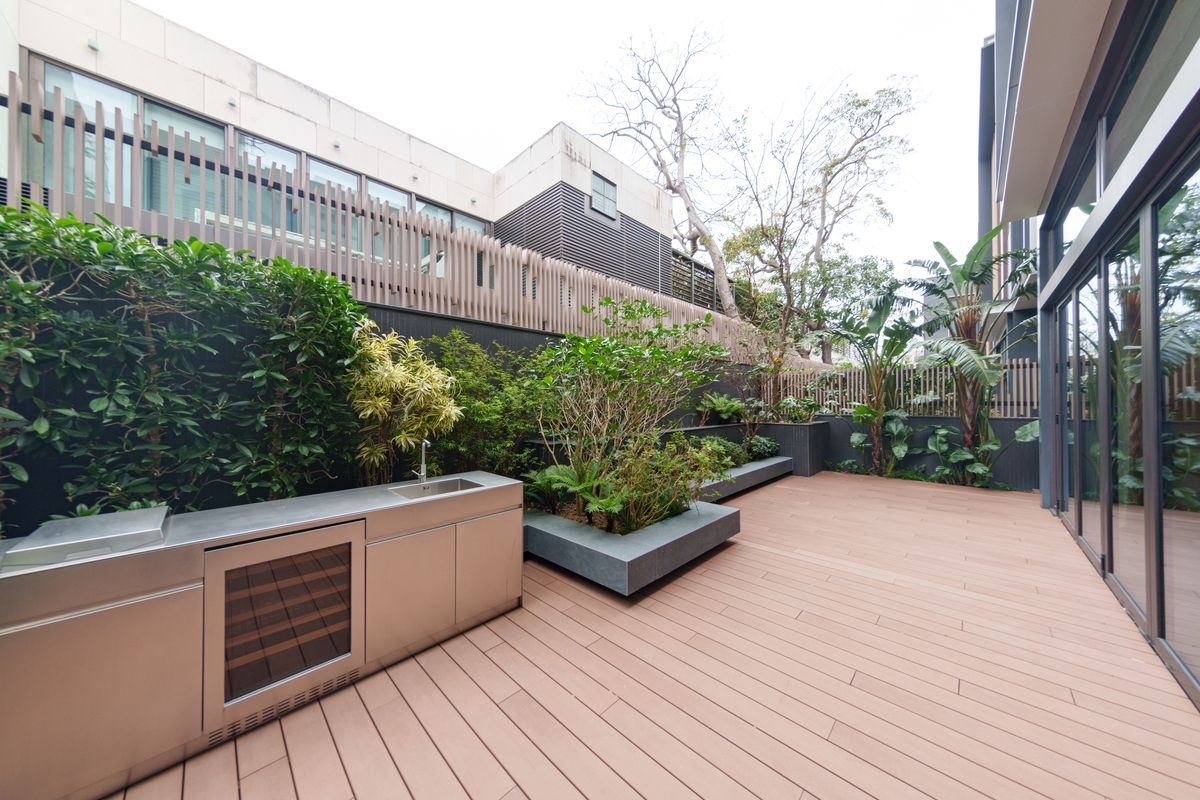 SOLACE SOLACE | Private Garden off Living and Dining Room