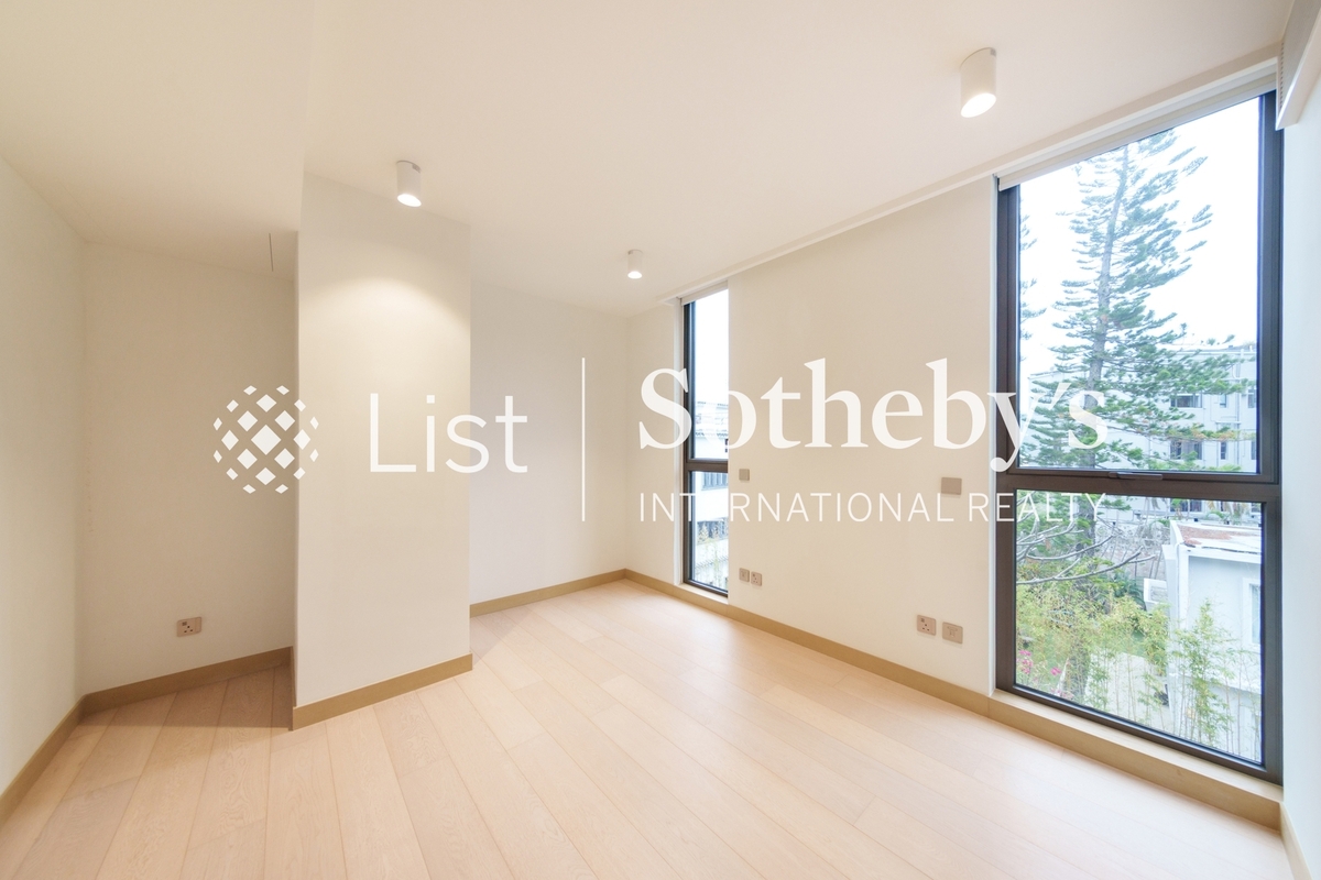 SOLACE SOLACE | Third En-suite Bedroom