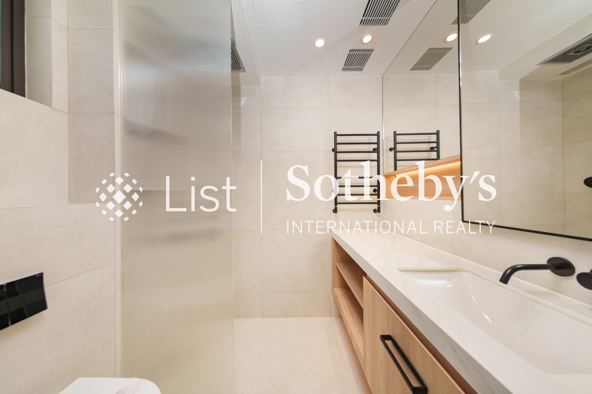 SOLACE SOLACE | Third En-suite Bathroom
