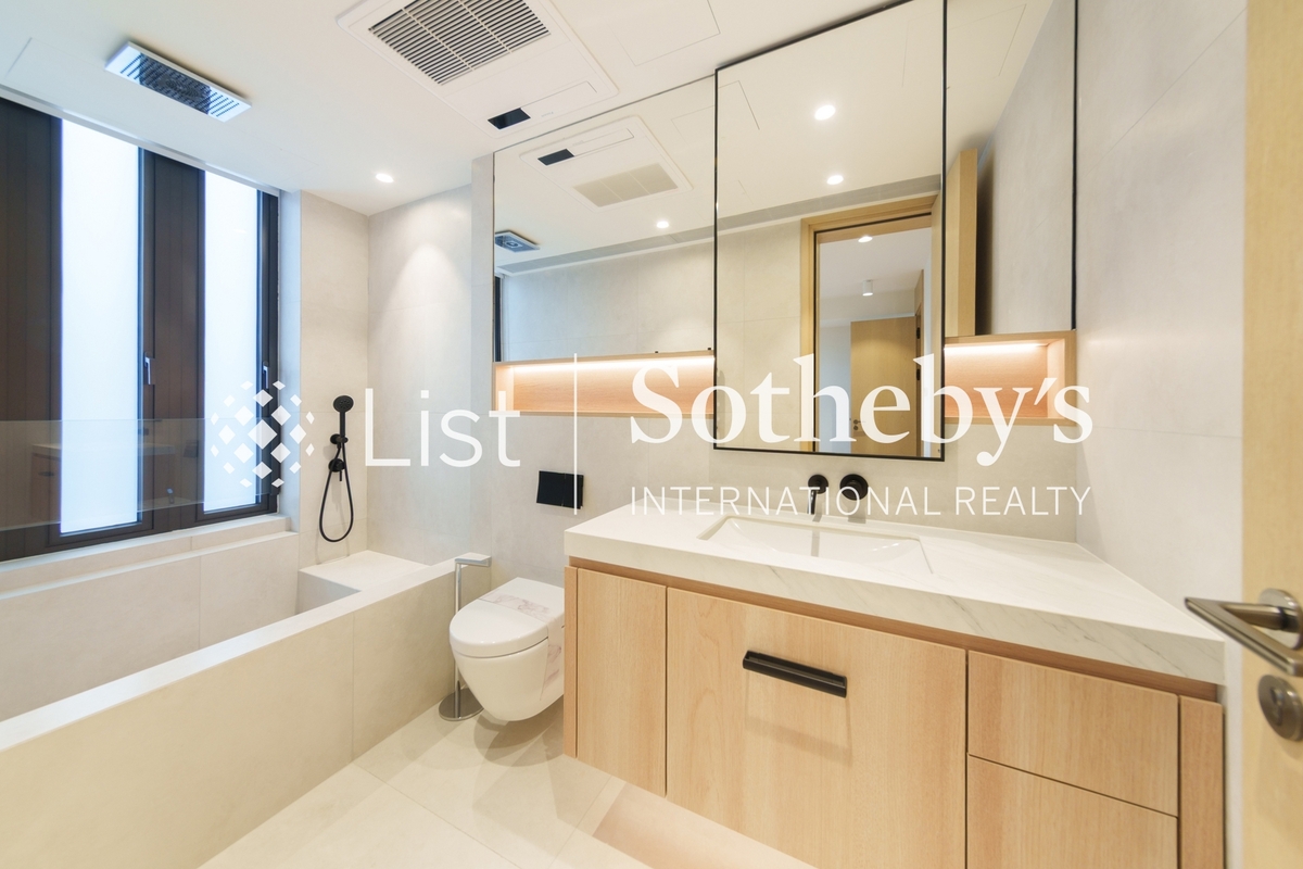 SOLACE SOLACE | Second En-suite Bathroom