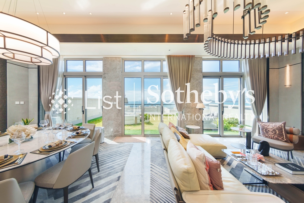 One Stanley One Stanley | Living and Dining Room