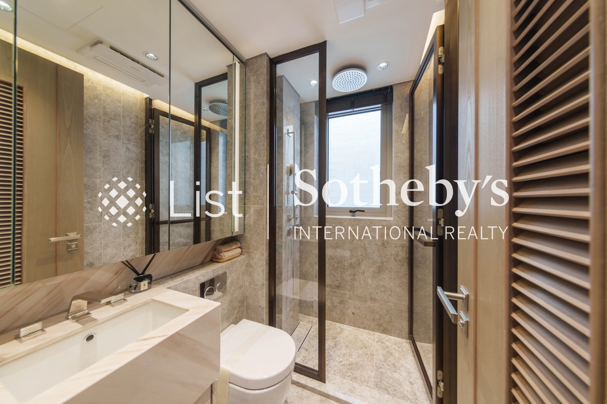 One Stanley One Stanley |  En-suite Study Bathroom