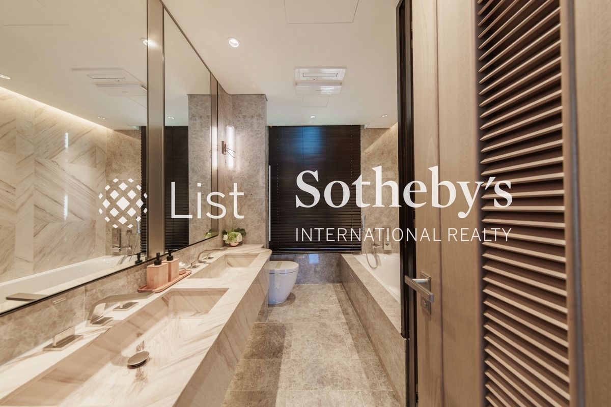 One Stanley One Stanley | Master Bathroom