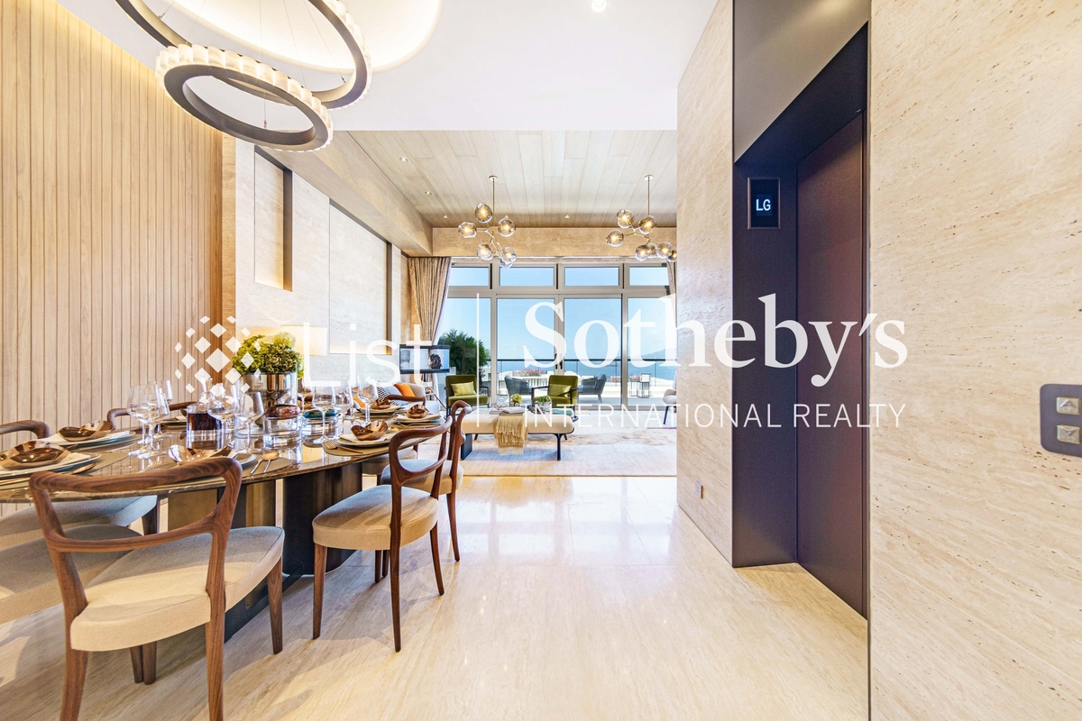 One Stanley One Stanley | Living and Dining Room