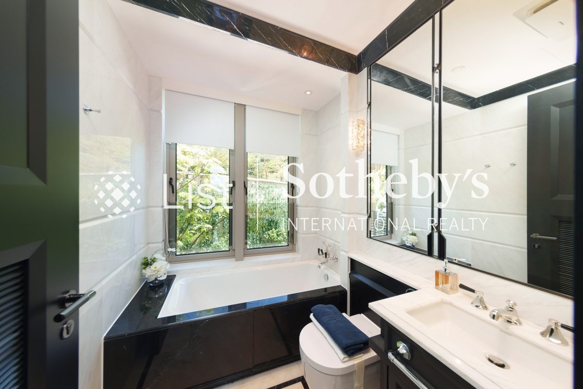 One Stanley One Stanley | Master Bathroom