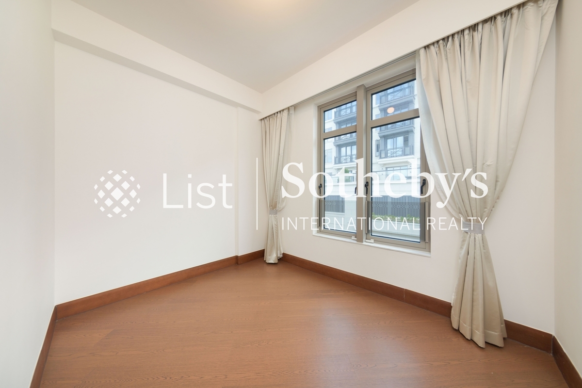 One Stanley One Stanley | Third En-suite Bedroom