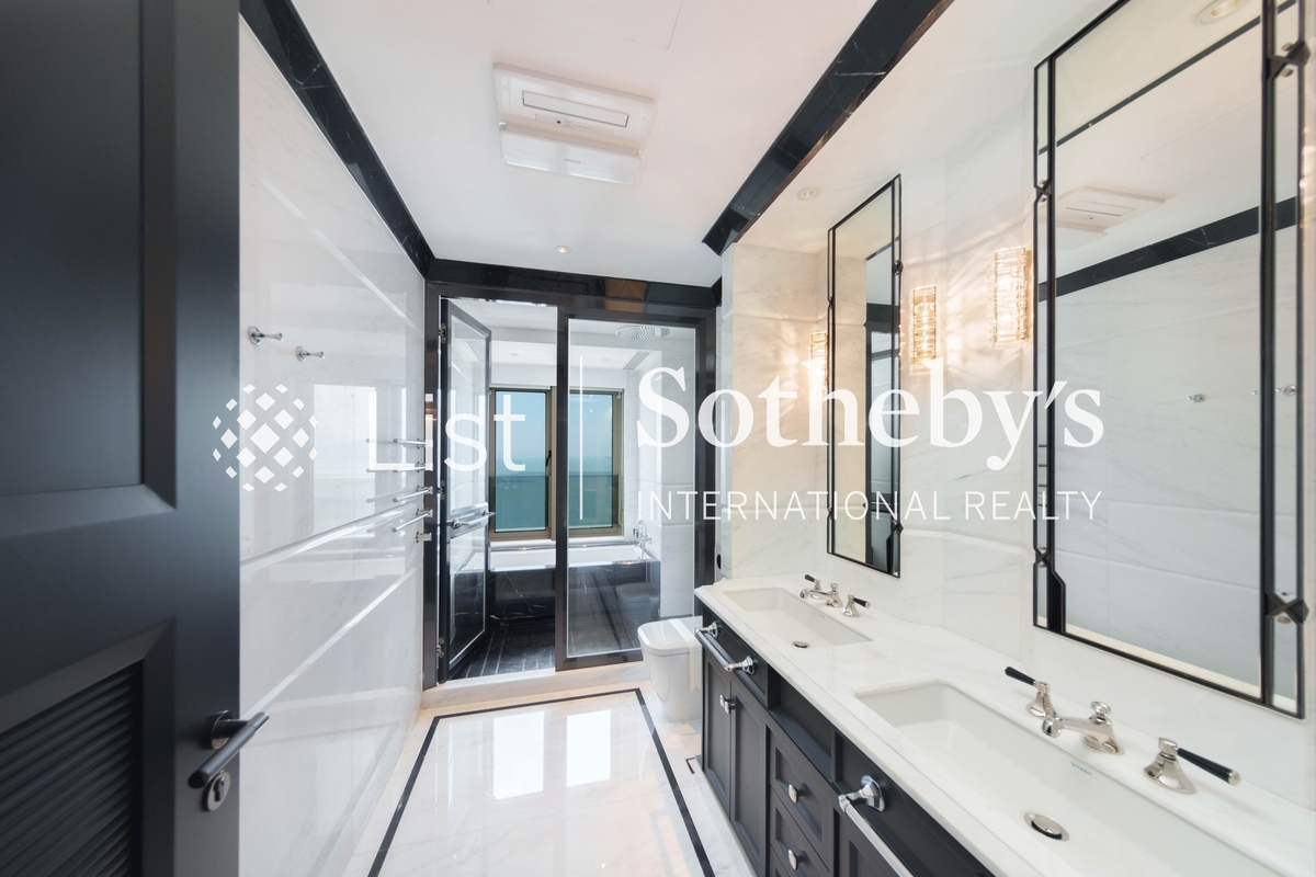 One Stanley One Stanley | Master Bathroom