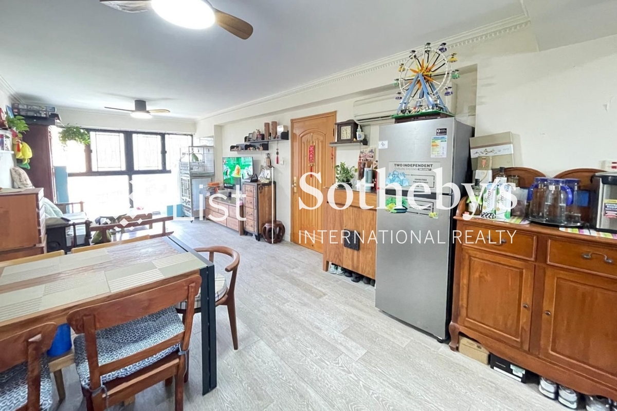 Grandeur Villa 瑰丽新村 | Living and Dining Room